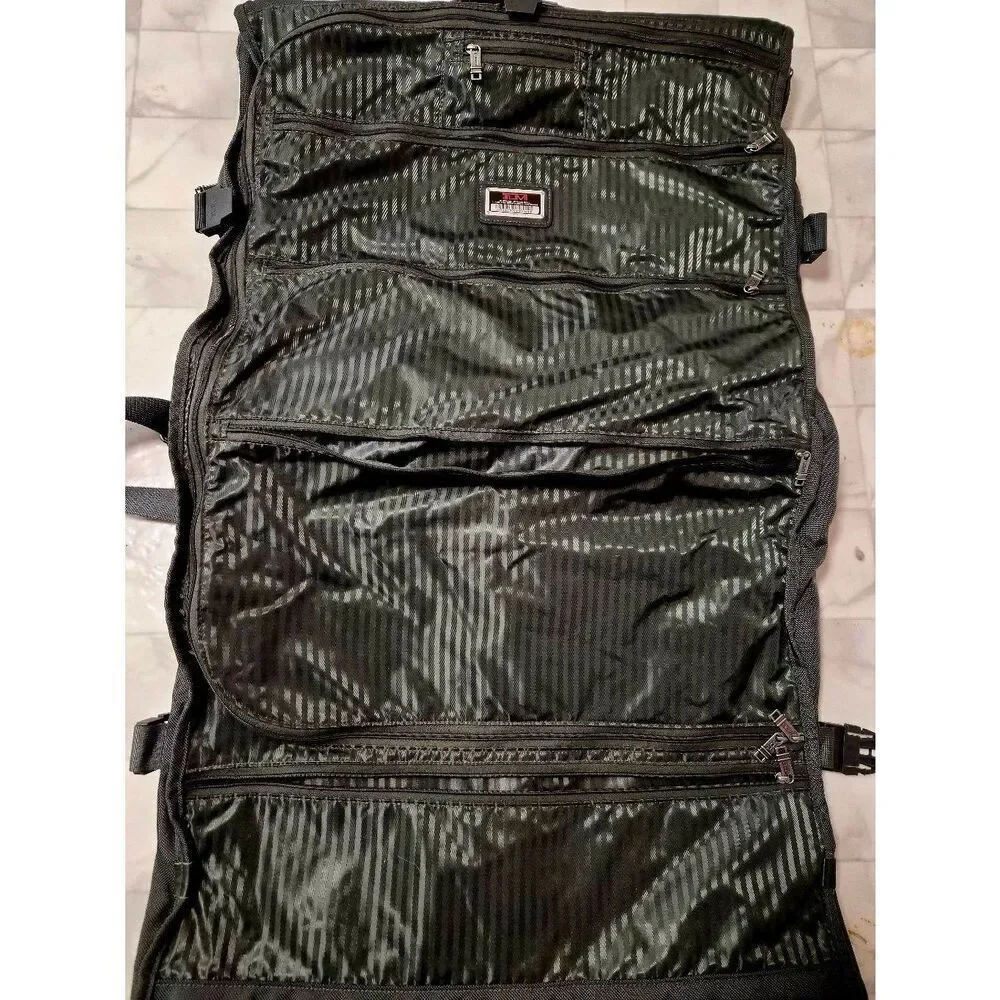 Tumi garmet bag